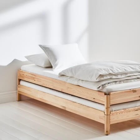 megamog_cat_bed.jpg